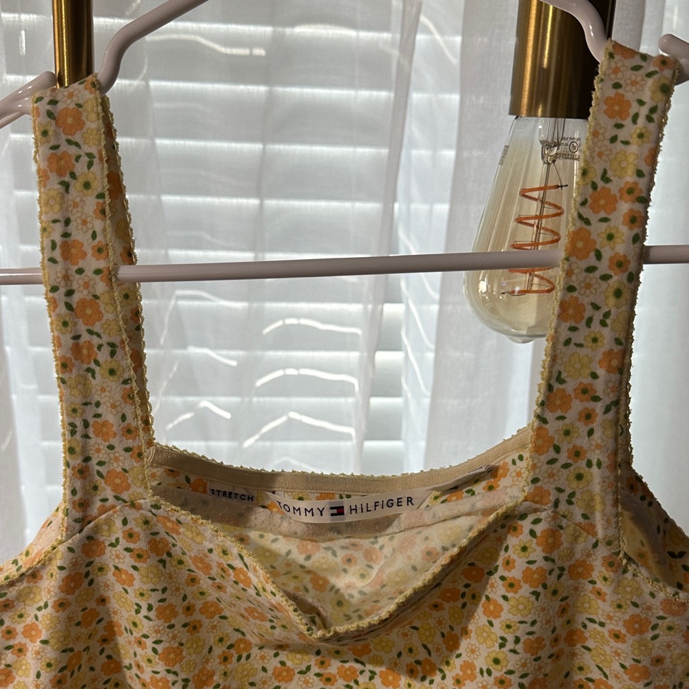 Y2K vintage Tommy Hilfiger Women's Yellow Floral Tank Top - Picture 5 of 5